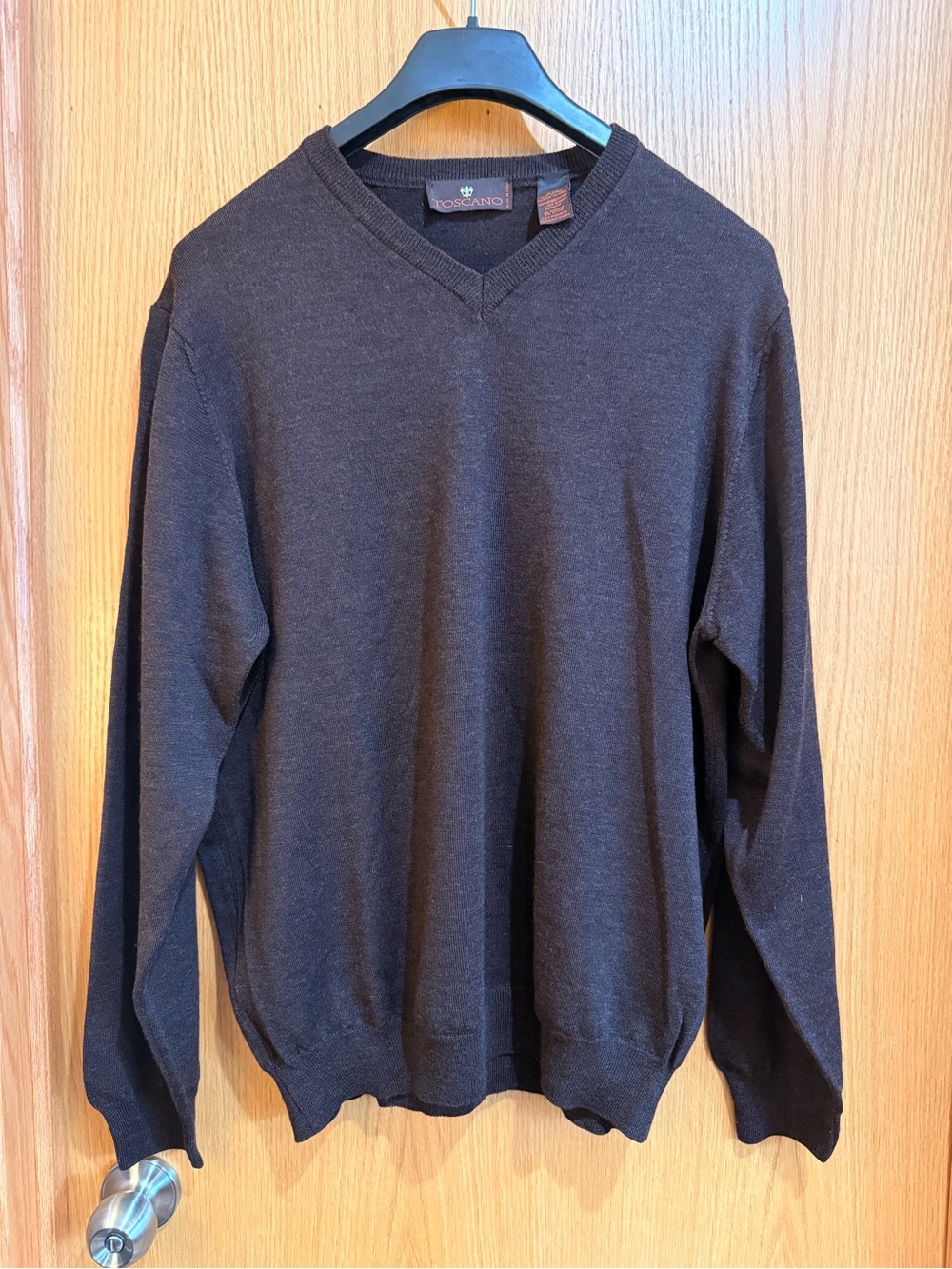 Toscano Men's Brown V-Neck Fine Knit Sweater